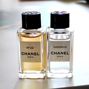 Chanel No.22 & Chanel Gardenia